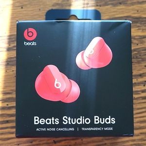 Beats Studio Buds
